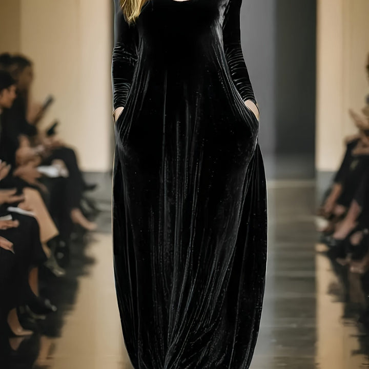 Elegant Velvet Maxi Dress for Women with Scoop Neck Long Sleeve Flowing Caftan Style