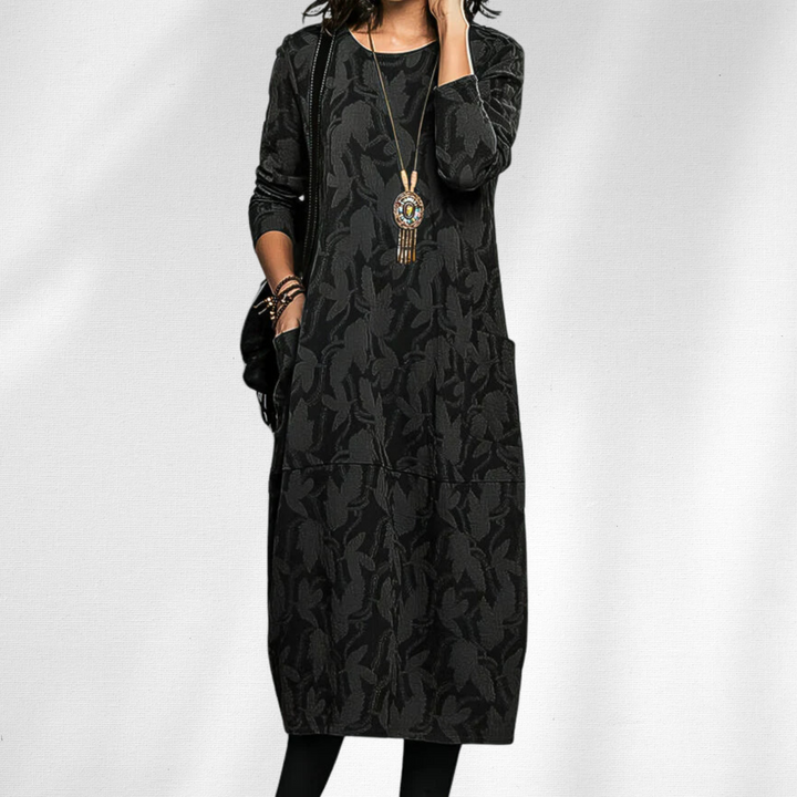 Effortless Printed Maxi Dress for Women with Round Neck Long Sleeve Side Pocket Relaxed Bohemian Style