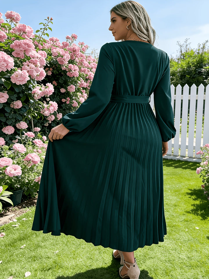 Elegant Pleated Wrap Maxi Dress for Women with V Neck Long Sleeve Belted Flowing Style
