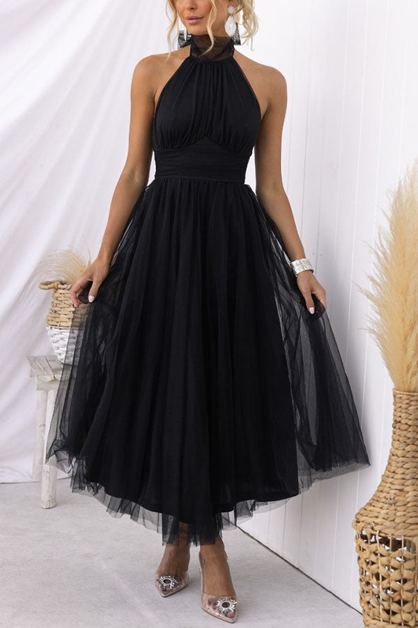 Elegant Tulle Maxi Dress for Women with Halter Neck Sleeveless Flowy Formal Wedding Guest Style