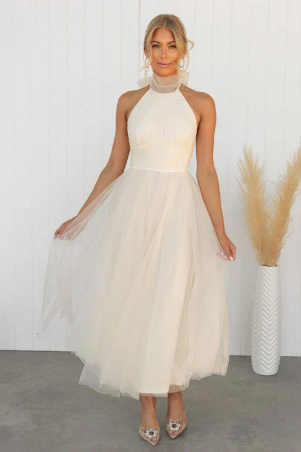 Elegant Tulle Maxi Dress for Women with Halter Neck Sleeveless Flowy Formal Wedding Guest Style