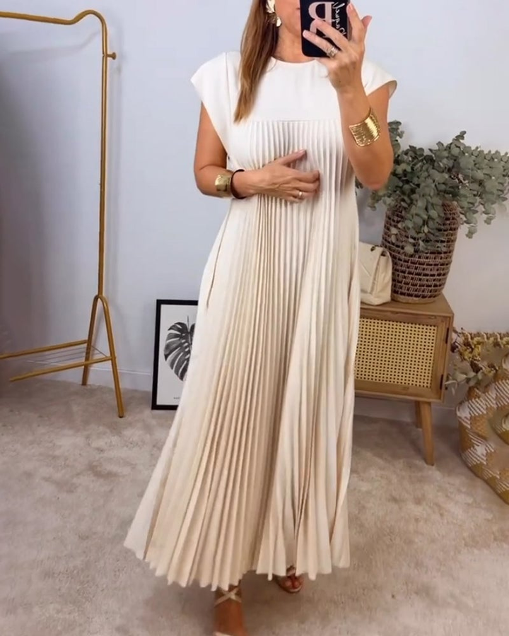 Effortless Pleated Maxi Dress for Women with Sleeveless Round Neck Flowy Relaxed Casual Style