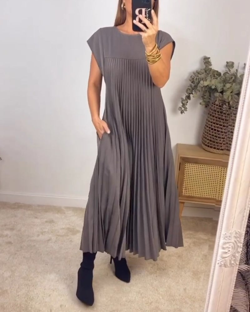 Effortless Pleated Maxi Dress for Women with Sleeveless Round Neck Flowy Relaxed Casual Style
