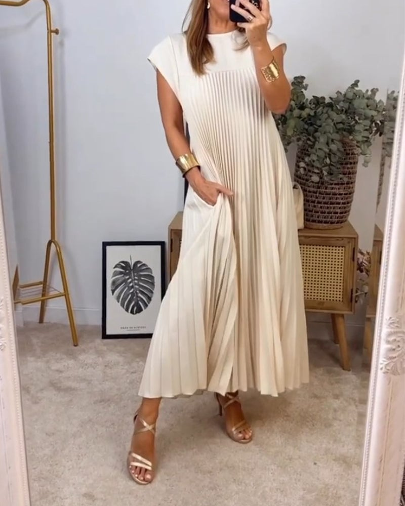 Effortless Pleated Maxi Dress for Women with Sleeveless Round Neck Flowy Relaxed Casual Style