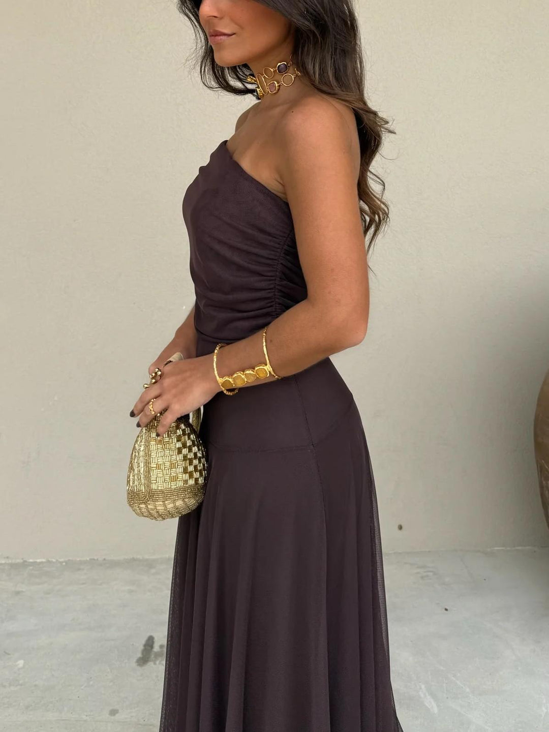 Elegant Brown Off The Shoulder Maxi Cocktail Dress for Women with Chiffon Flowing Skirt Fitted Bodice