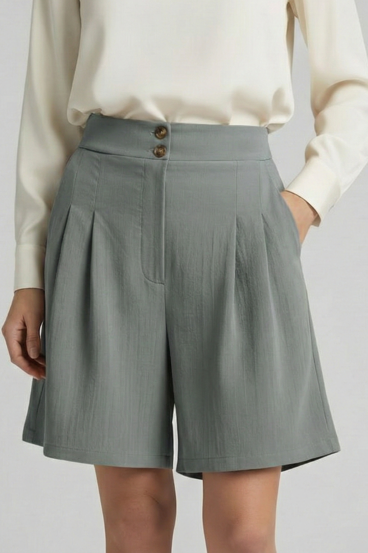 Effortless Tailored Bermuda Shorts for Women with High Waist Pleated Front Side Pocket Style
