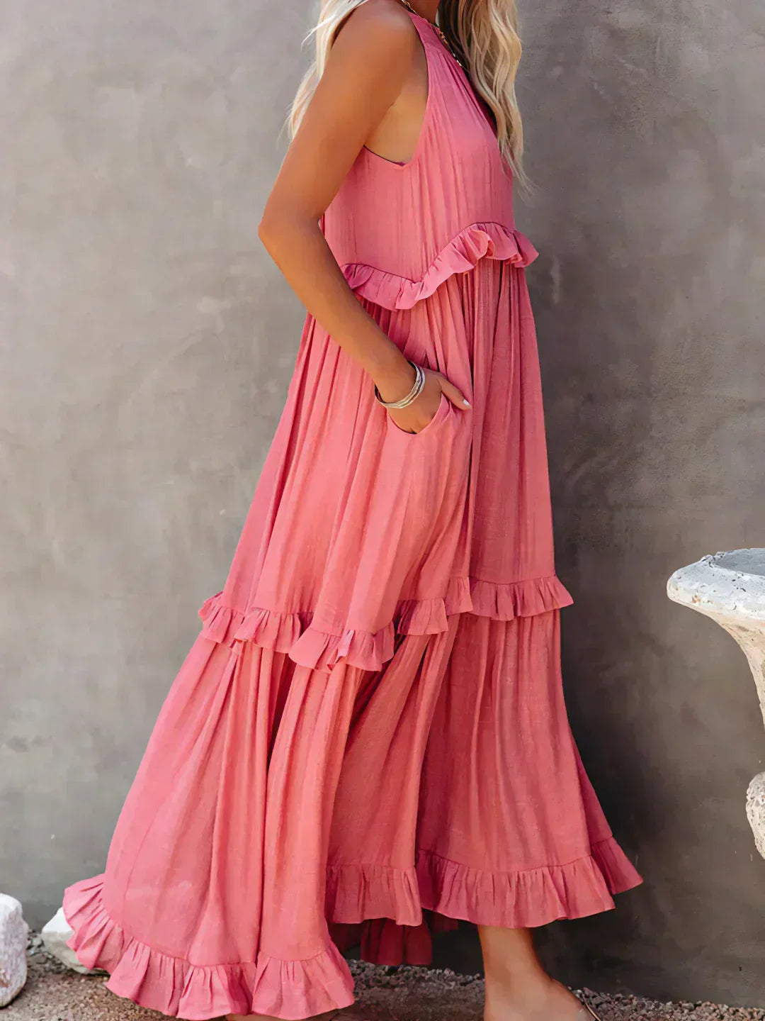 Elegant Tiered Chiffon Maxi Cocktail Dress for Women with Halter Neckline Ruffle Layers Flowing Skirt