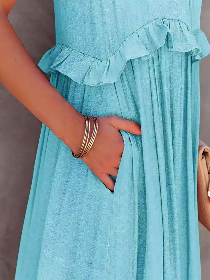 Elegant Tiered Chiffon Maxi Cocktail Dress for Women with Halter Neckline Ruffle Layers Flowing Skirt