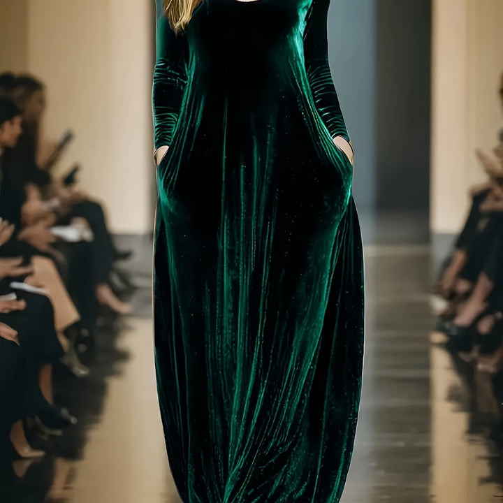 Elegant Velvet Maxi Dress for Women with Scoop Neck Long Sleeve Flowing Caftan Style
