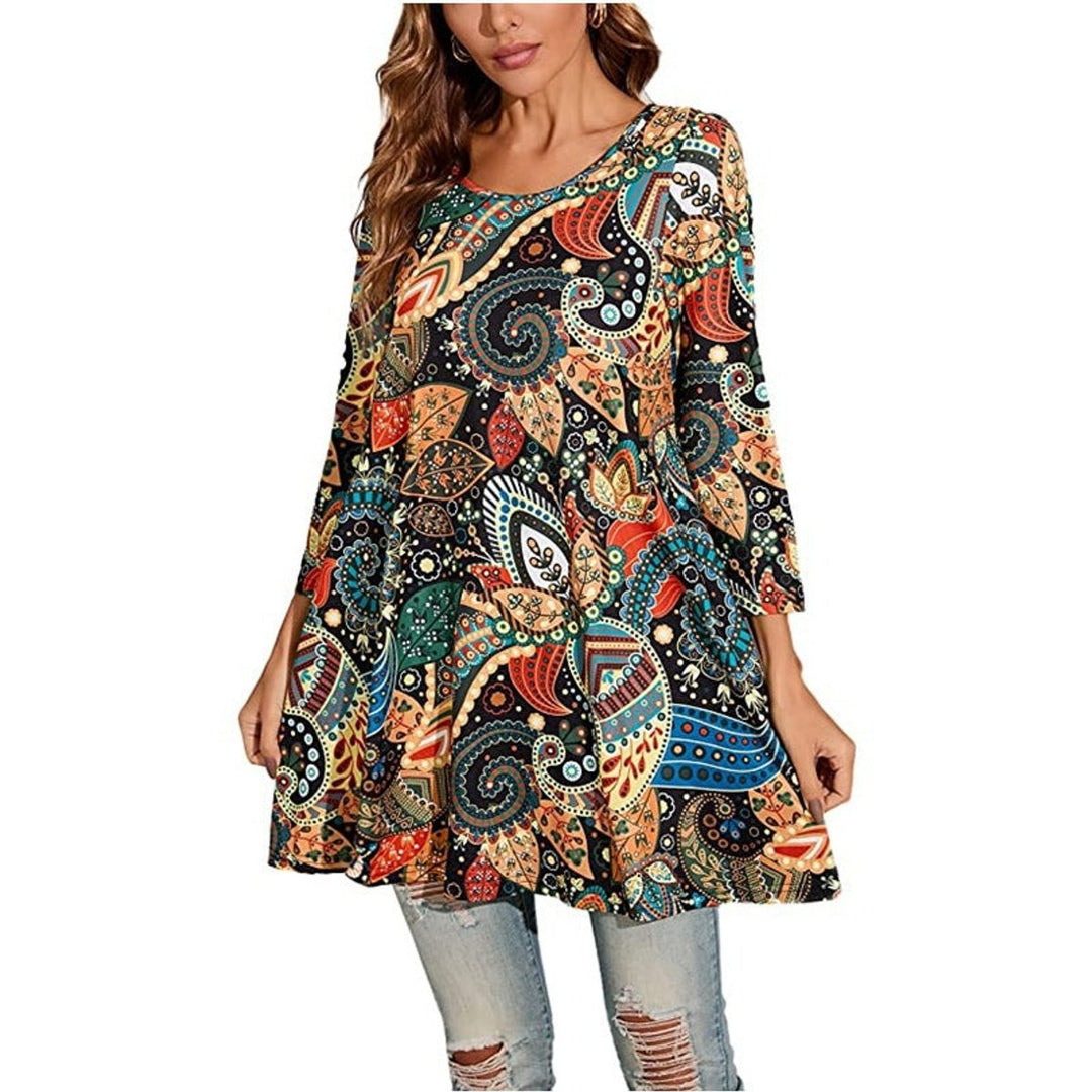 Effortless Paisley Print Tunic Top for Women with Scoop Neck Elbow Sleeve Flowy Swing Bohemian Style