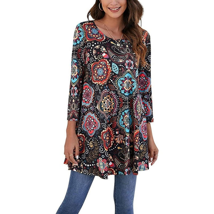 Effortless Paisley Print Tunic Top for Women with Scoop Neck Elbow Sleeve Flowy Swing Bohemian Style