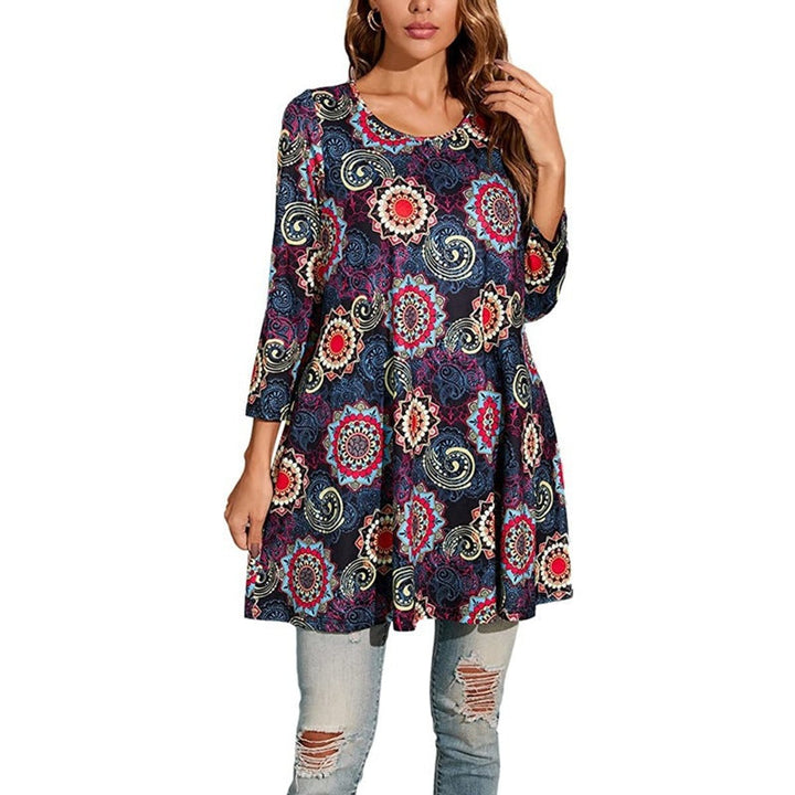 Effortless Paisley Print Tunic Top for Women with Scoop Neck Elbow Sleeve Flowy Swing Bohemian Style